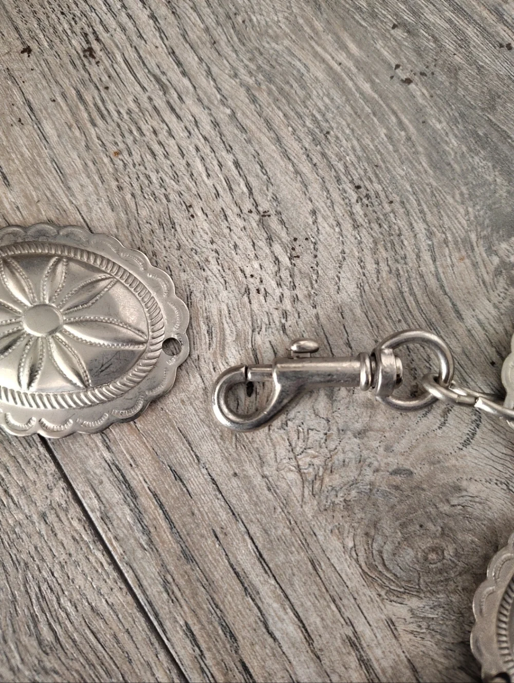 Vintage Silver Tone Concho Belt Western Boho Stamped Oval Link Adjustable - Picture 5 of 5